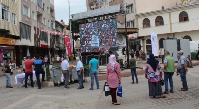 Karacabey'de pazar yeri projesi halka soruldu