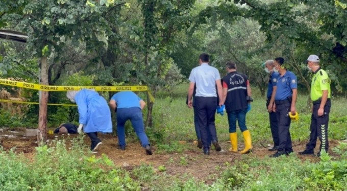 Bursa'da tarlada ceset bulundu!