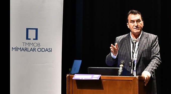 Başkan Dündar: "Siyaset üstü yoktur, şehrin siyaseti vardır"