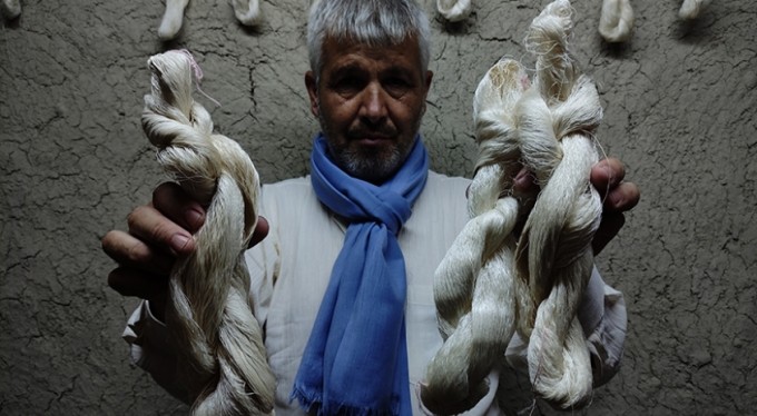 Unutulmaya yüz tutmuş altın değerindeki mesleği 10 günde öğretiyor