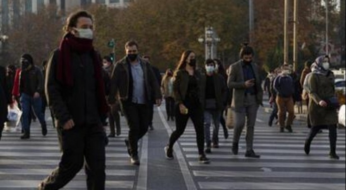 Prof. Dr. Sait Gönen, 'Yıl sonunda açık havada maskenin çıkarılabileceğini düşünüyorum'