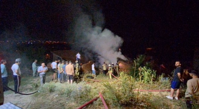 Yangın merakı vatandaşları gece uykusundan etti