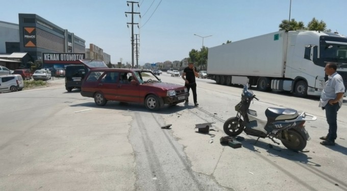 Bisikletli gençlerin dondurma sevdası kazaya dönüştü: 3 yaralı