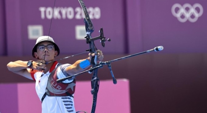 Mete Gazoz'dan tarihi başarı!