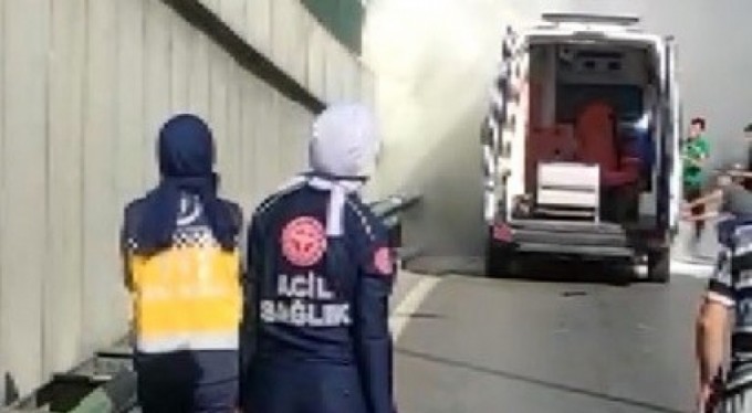 Bursa'da ambulans bir anda alev aldı