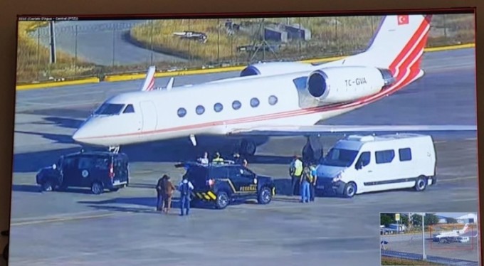 Brezilya'da özel jete yapılan operasyonda bin 304 kilogram kokain ele geçirildi