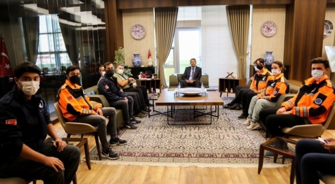 Milas ve Manavgat'taki orman yangınına DPÜ-AKUK ekibi de müdahale etti