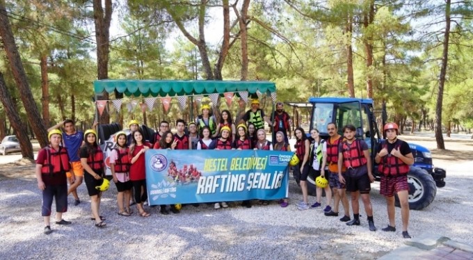 Kestel Belediyesi, gençleri rafting ile buluşturdu