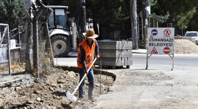 Güvenli ulaşım için yollar yenileniyor