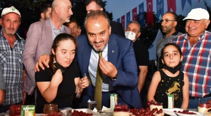 Ahududu hasadı bereketli başladı