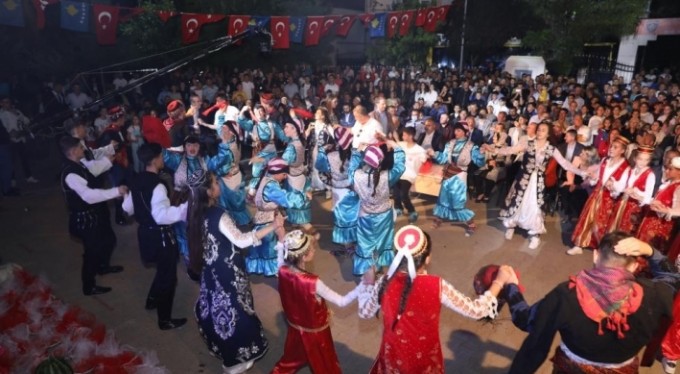 Kosova'da kardeşlik rüzgarı