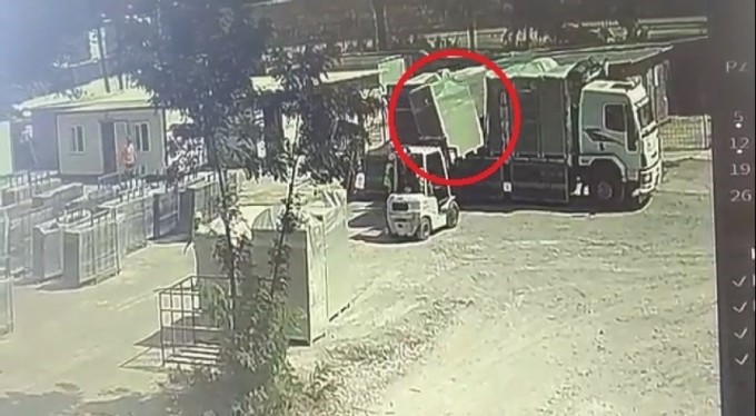 Bursa'da facia böyle yaşandı... 1,5 tonluk elektrik trafosunun altında kalan işçi hayatını kaybetti