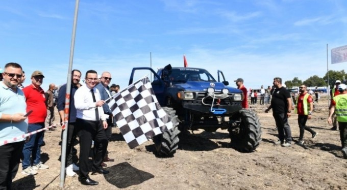 Mustafakemalpaşa'da 4x4'lük heyecan