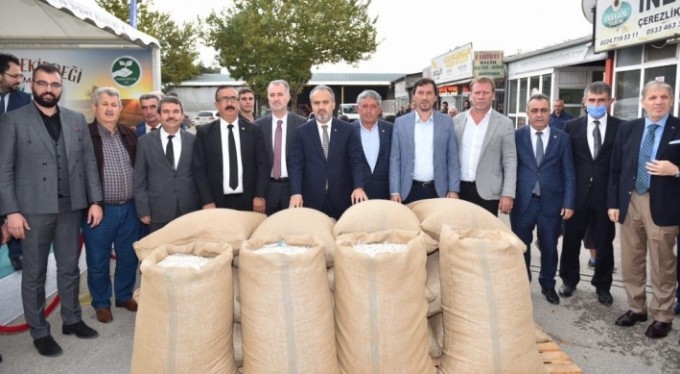 Büyükşehir'le çiftçi kazanıyor, ürünler değerleniyor