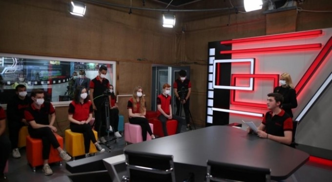 Geleceğin Anchorman'ları bu okulda yetişiyor