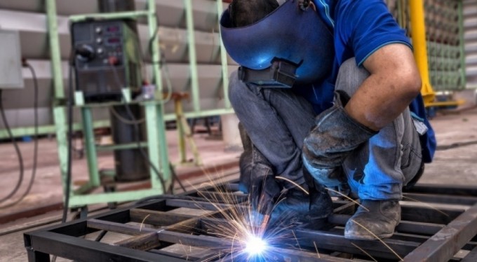 Yargıtay'dan emsal karar: "Vasıflı işçi asgari ücretle çalıştırılamaz"