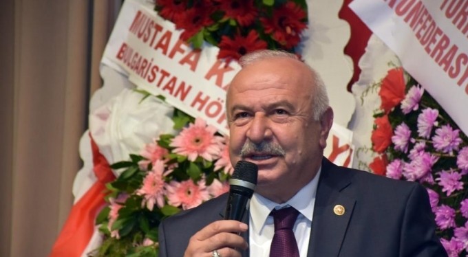 Bursa Kent Konseyi'nde Şevket Orhan güven tazeledi