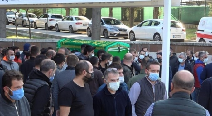 Sosyal medyadaki sözlere inanıp aşı olmayan vatandaş kurtarılamadı