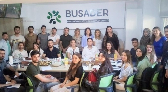 Busader'den 4 yılda 400 öğrenciye 1 milyon TL burs