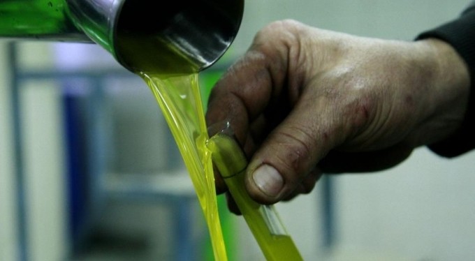 Bursa'da zeytinyağı için yağhanelerde mesai başladı