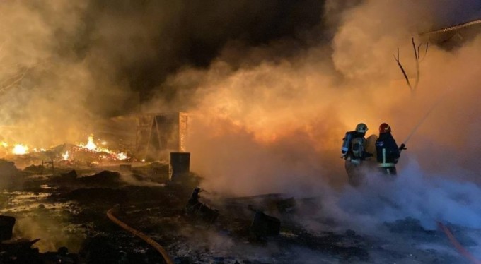 Bursa'da geri dönüşüm fabrikasında korkutan yangın