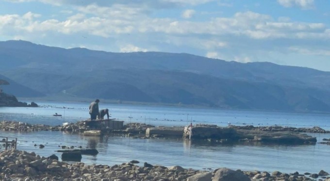 İznik'teki tarihi bazilika kuraklıktan dolayı su üstüne çıktı