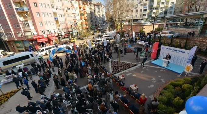 İncirli Meydanı Yıldırım'a yakıştı