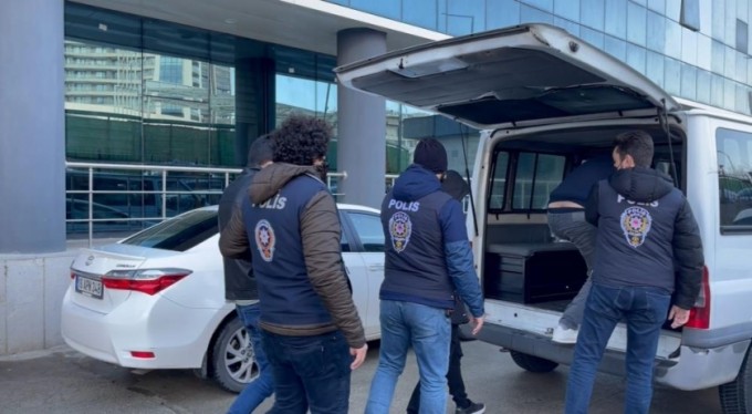 Sahte sosyal medya hesabıyla vatandaşları 1 milyon lira dolandırdı