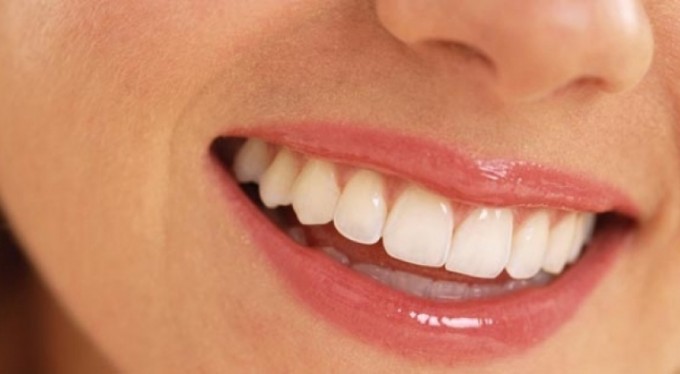 COVİD 19 diş hastalıklarını tetikliyor