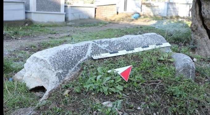 Gemlik'te 1800 yıllık lahit kapağı bulundu