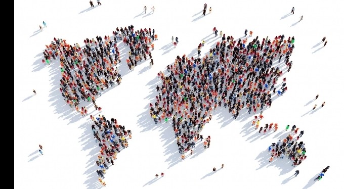 Pandemiye rağmen dünyada insanların yarıdan çoğu mutlu