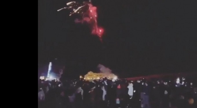 Bursalılar yeni yıla havai fişekler ve magandaların silahlarını ateşlemesiyle girdi