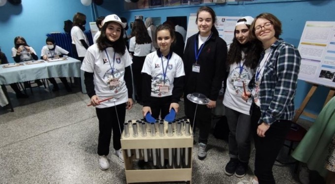 Atık PVC borulardan müzik aleti yaptılar