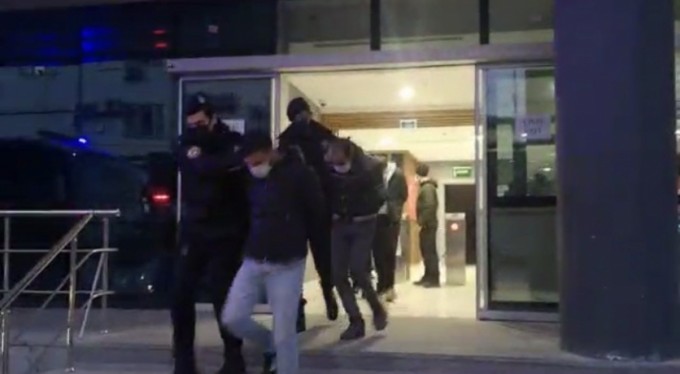 Bursa'da şafak vakti uyuşturucu operasyonunda 34 kişi tutuklanarak cezaevine gönderildi