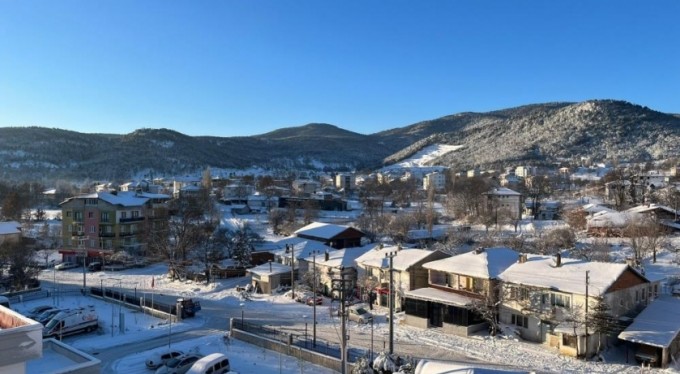 Bursa buz tuttu, Büyükorhan'da termometreler eksi 20'yi gördü