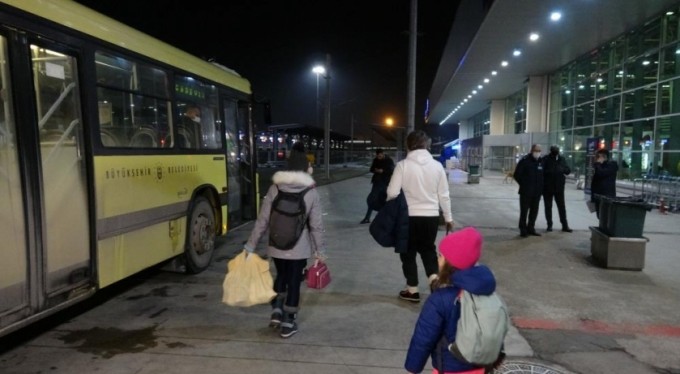 Bursa Terminalinde mahsur kalan yolcular KYK yurtlarına yerleştirildi