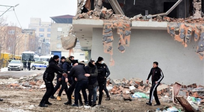 Yıldırım'da kaçak yapıya geçit yok