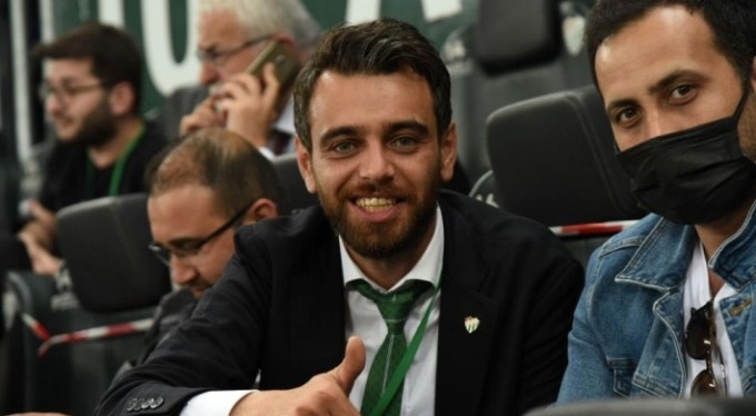 Bursaspor Kulübü, Emin Adanur'un istifasını kabul etti