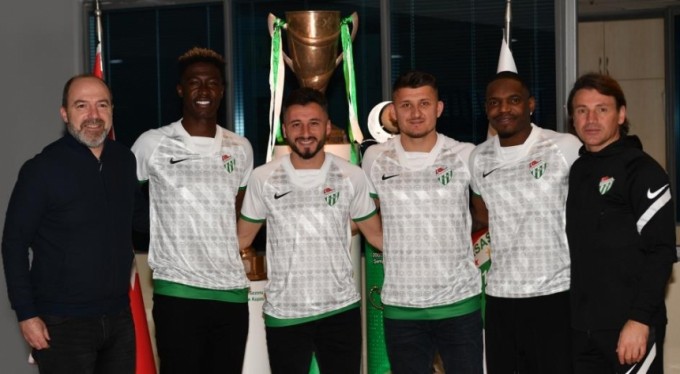 Thievy Bifouma'yı Bursaspor'da