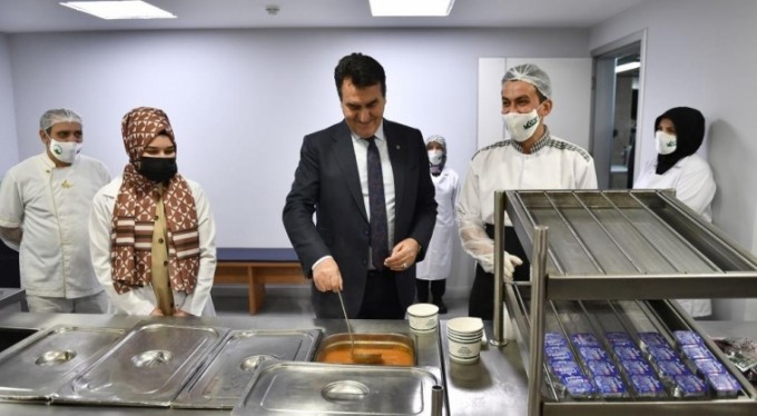 Osmangazi'de 365 gün kazanlar kaynıyor