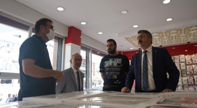 Belediye yetiştiriyor esnaf işe alıyor