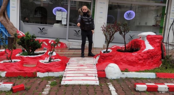 "Yaşlılar rahat yürüsün" diye yaptırdı, çalan hırsızlara böyle seslendi