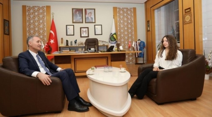 Ukrayna'da mahsur kalan Bursalı mimarlık öğrencisi Türkiye'ye döndü