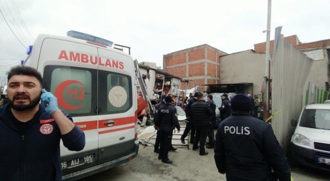 Hurda deposunda patlama: 2 yaralı