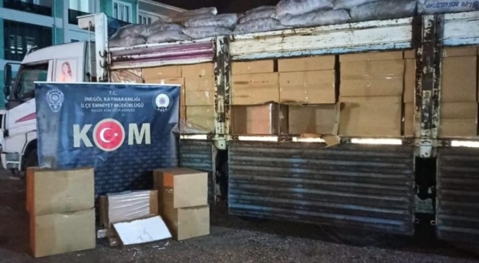 Bursa'da büyük operasyon 4,5 milyon adet sigara ele geçirildi