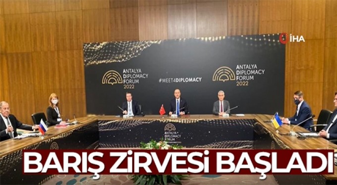 Rusya-Ukrayna-Türkiye üçlü dışişleri bakanları toplantısı başladı