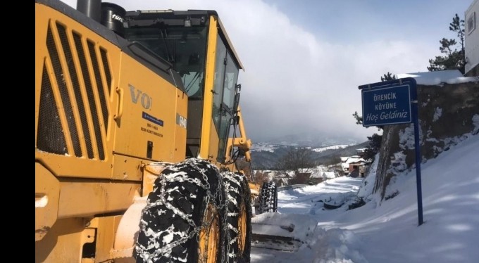 Bursa'da kardan kapanan 169 mahalle yolu ulaşıma açıldı