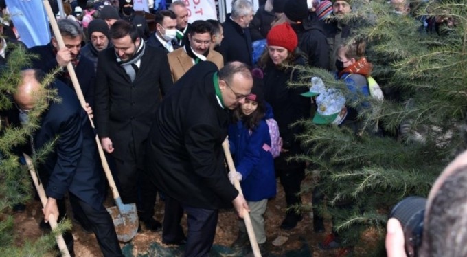 Bursa'da 21 bin fidan toprakla buluştu