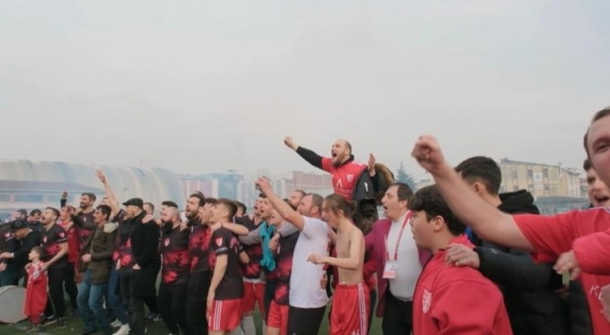 Bursa'da amatör takımın şampiyonluk videosu beğeni topladı