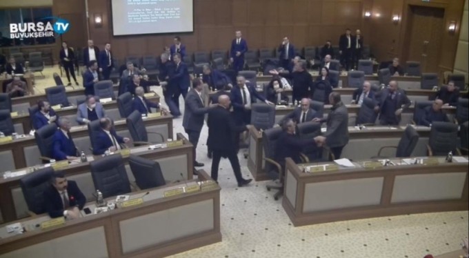 Bursa Büyükşehir Meclisi'nde katı atık bedeli tartışması